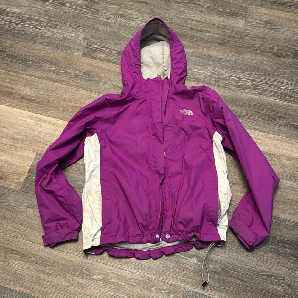north face windbreaker